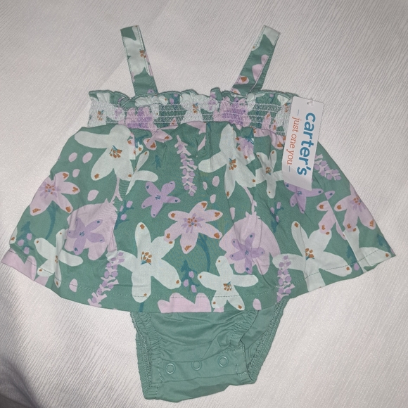 green dress with white flowers for girl, by Carter's, for 3 months - Picture 4 of 6